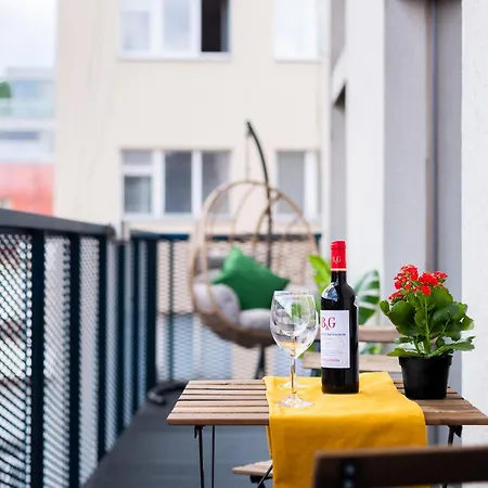 2-level On Krizikova Near The Metro 公寓 布拉格