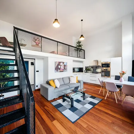 Apartamento 2-level On Krizikova Near The Metro *