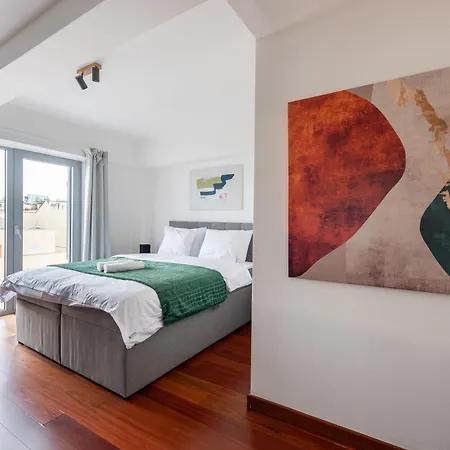 Apartamento 2-level On Krizikova Near The Metro